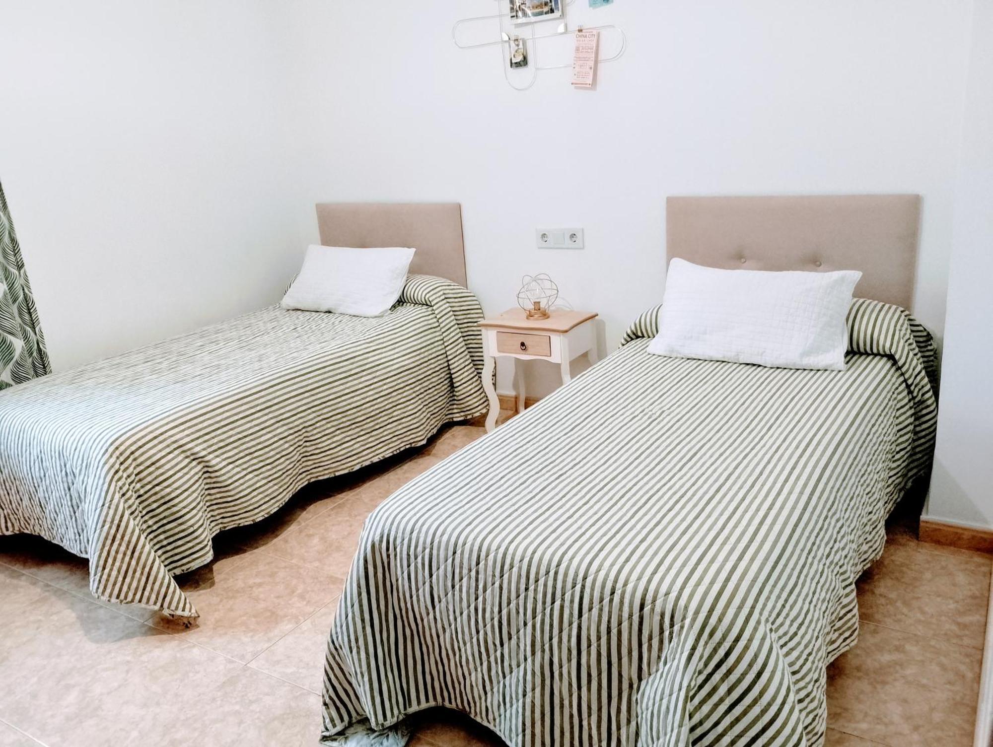 Wallada Marbella Bagian luar foto