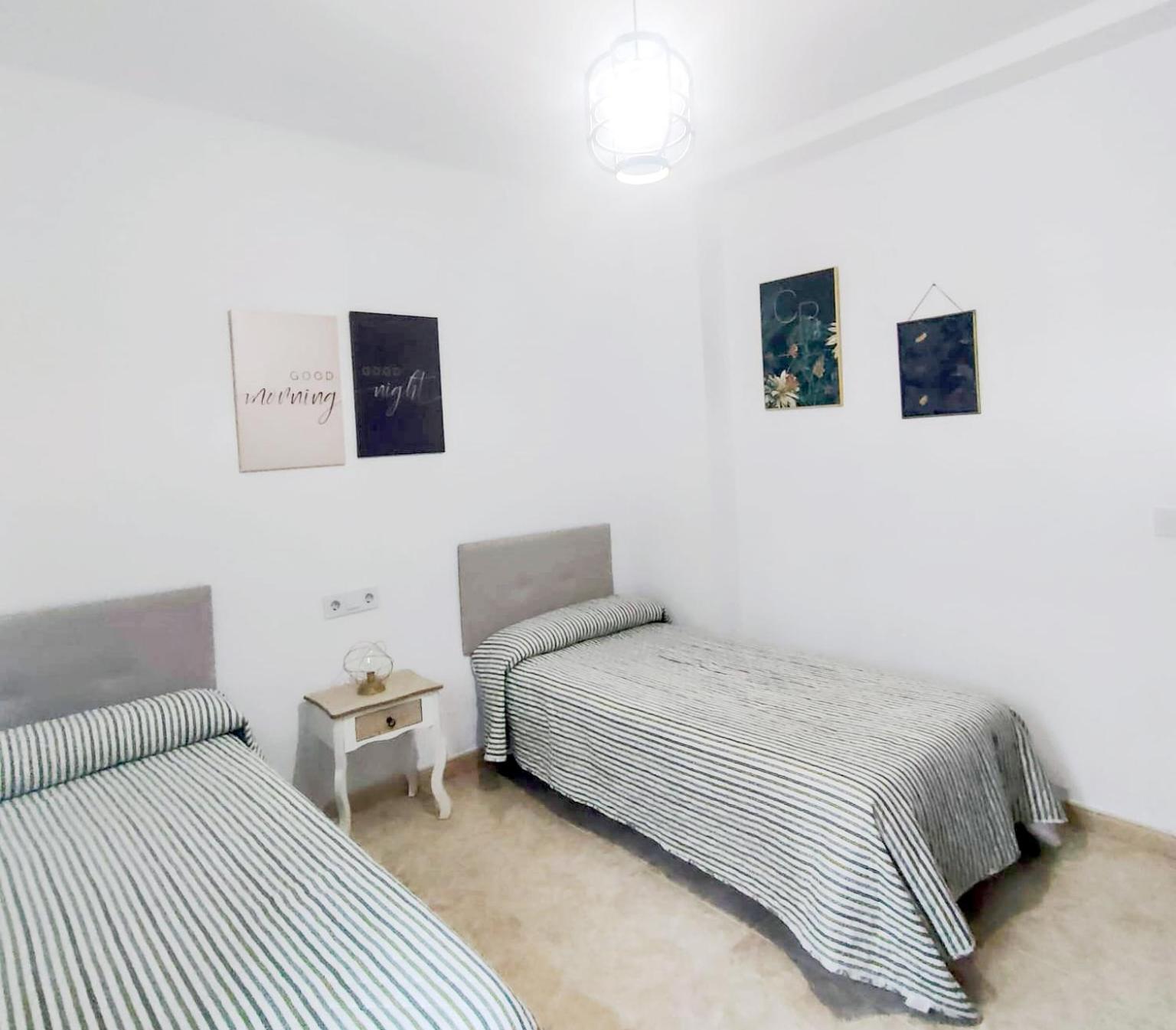 Wallada Marbella Bagian luar foto